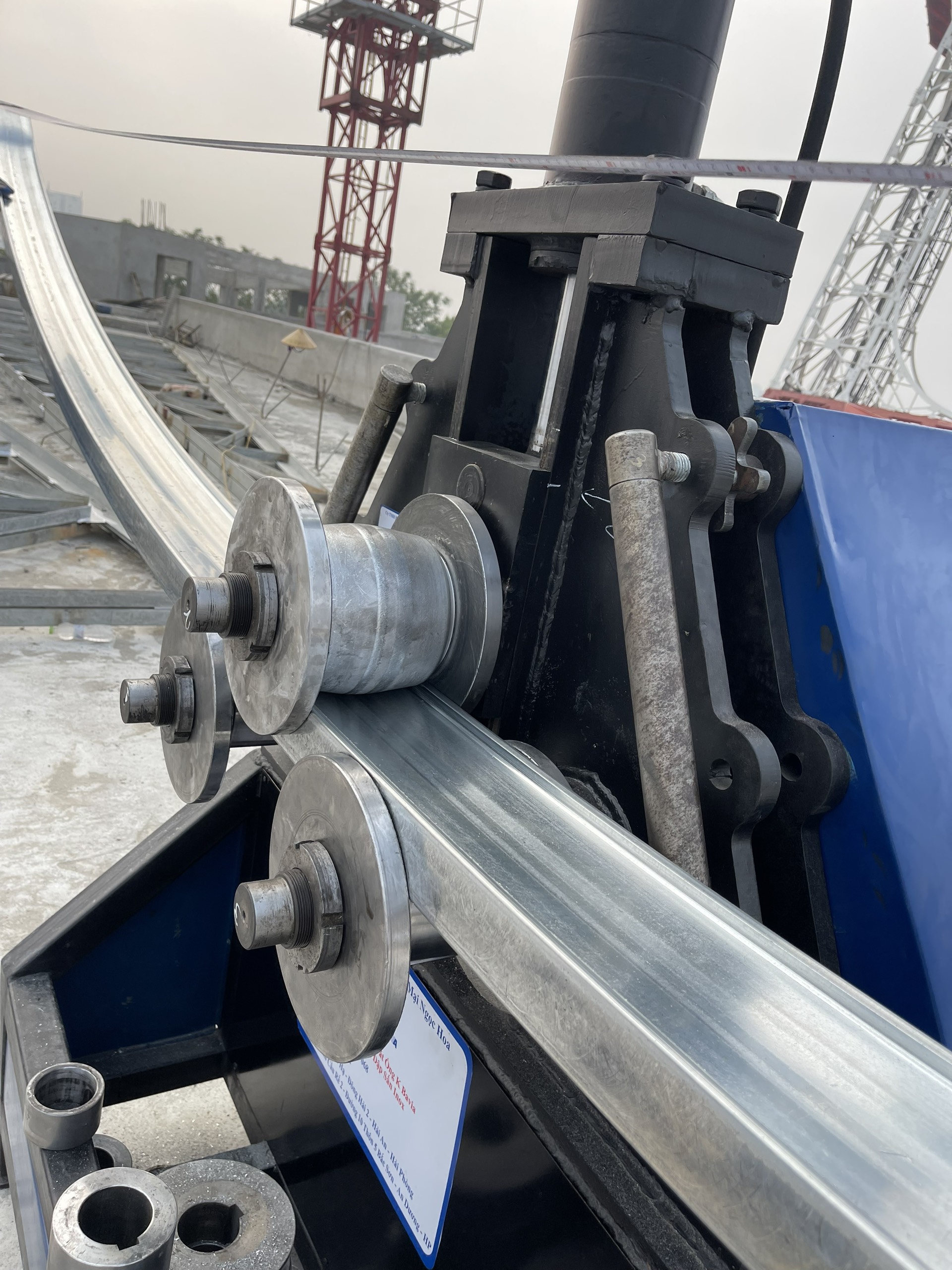 Máy uốn ống thủy lực 3 trục quay